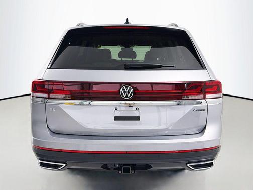 Silver Mist Metallic 2026 Volkswagen Atlas 2.0T SE w/Technology 4MOTION