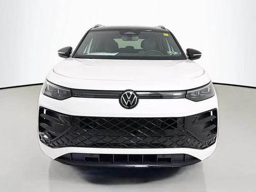 2026 Volkswagen Tiguan 2.0T SE R-Line Black 4MOTION