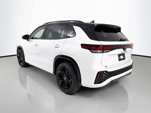 2026 Volkswagen Tiguan 2.0T SE R-Line Black 4MOTION