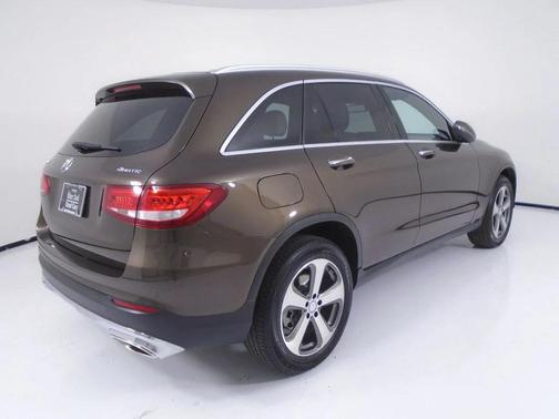 2017 Mercedes-Benz GLC 300 4MATIC