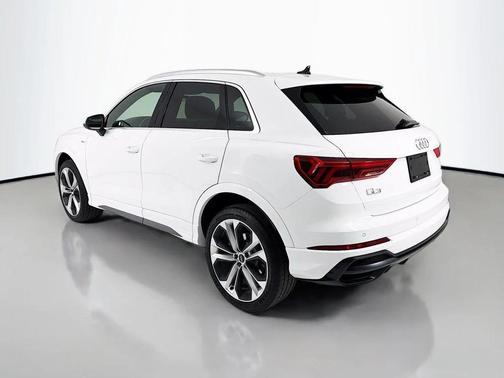 2021 Audi Q3 45 S line Premium Plus