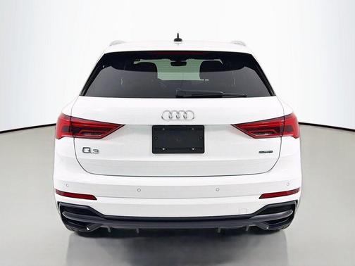 2021 Audi Q3 45 S line Premium Plus