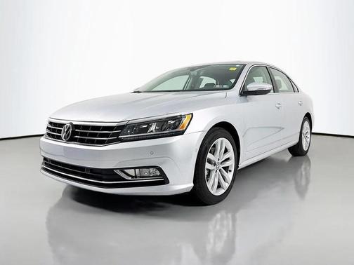 2018 Volkswagen Passat 2.0T SEL Premium
