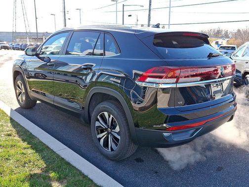 2026 Volkswagen Atlas Cross Sport 2.0T SE