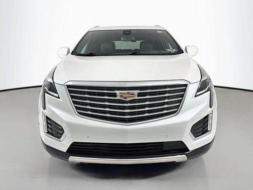Crystal White Tricoat 2018 Cadillac XT5 Platinum