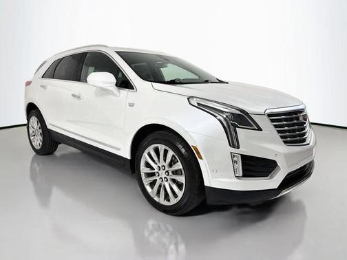 Crystal White Tricoat 2018 Cadillac XT5 Platinum