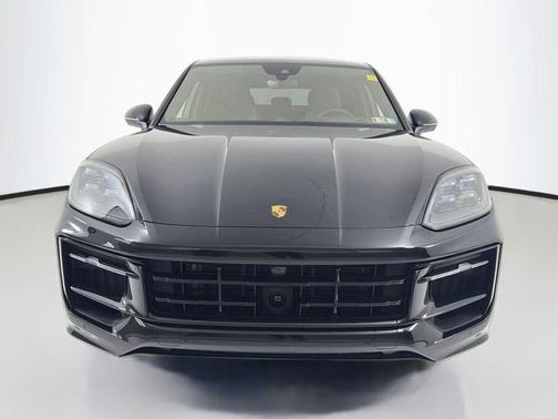 Chromite Black Metallic 2026 Porsche Cayenne Cayenne S E-Hybrid