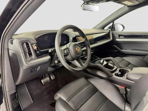 Chromite Black Metallic 2026 Porsche Cayenne Cayenne S E-Hybrid