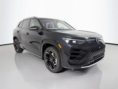 deep black pearl 2026 Volkswagen Tiguan 2.0T SEL R-Line 4MOTION
