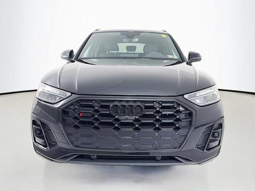 Mythos Black Metallic 2023 Audi SQ5 3.0T Premium Plus