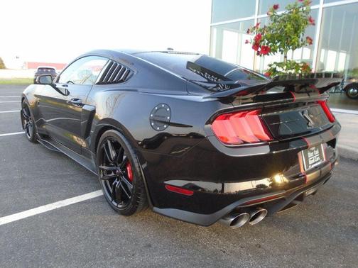 2020 Ford Shelby GT500 Base