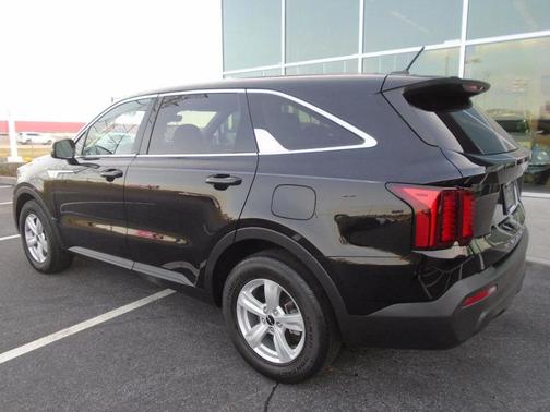 2022 Kia Sorento LX