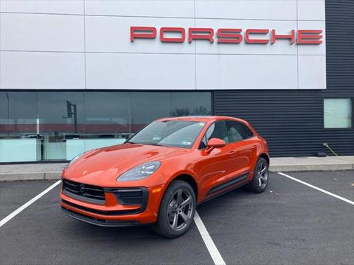 2024 Porsche Macan Base