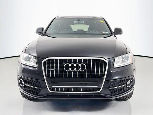 Brilliant Black 2017 Audi Q5 2.0T Premium Plus