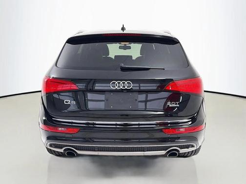 Brilliant Black 2017 Audi Q5 2.0T Premium Plus
