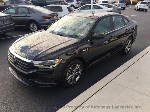 Black Uni 2019 Volkswagen Jetta 1.4T R-Line