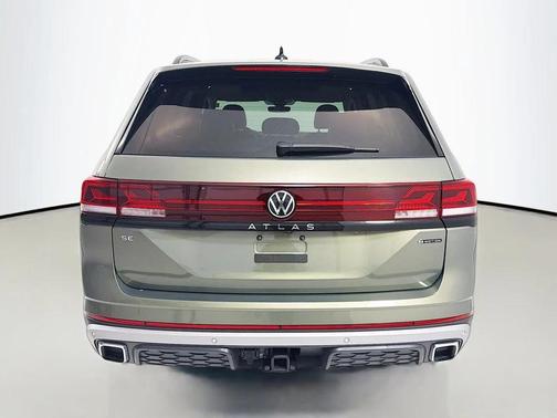 2025 Volkswagen Atlas 2.0T Peak Edition