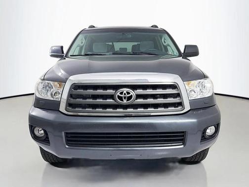 2013 Toyota Sequoia SR5