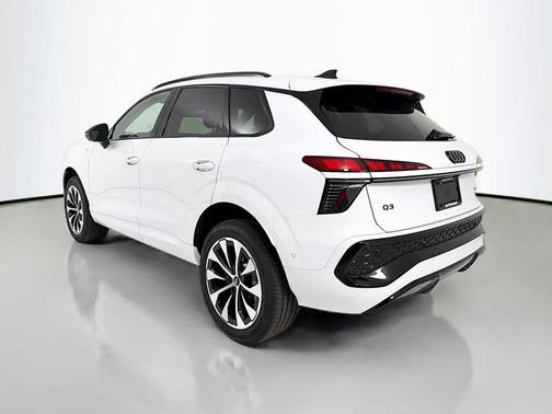 Glacier White Metallic 2026 Audi Q3 TFSI quattro S tronic