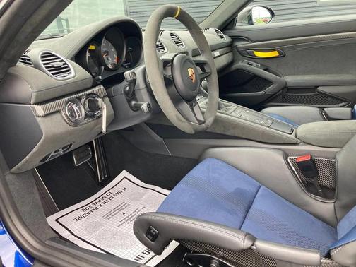 2023 Porsche 718 Cayman GT4 RS