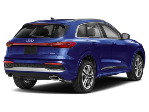 Navarra Blue Metallic 2026 Audi Q5 Premium Plus TFSI quattro S tronic