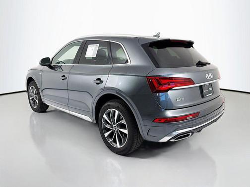 2022 Audi Q5 45 S line Premium