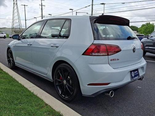 2021 Volkswagen Golf GTI 2.0T SE DSG