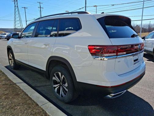 2025 Volkswagen Atlas 2.0T SE