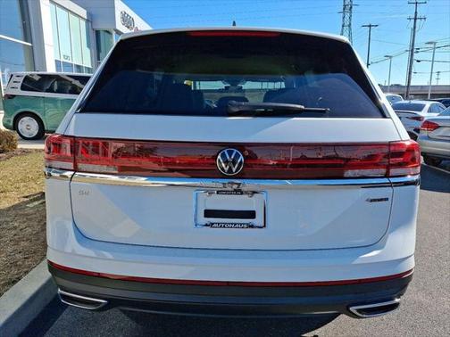 2025 Volkswagen Atlas 2.0T SE