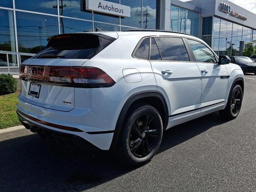 2026 Volkswagen Atlas Cross Sport 2.0T SEL