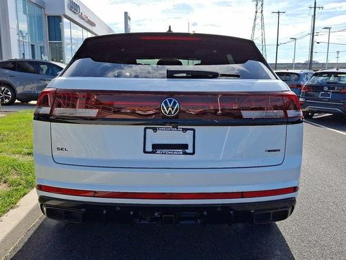 2026 Volkswagen Atlas Cross Sport 2.0T SEL