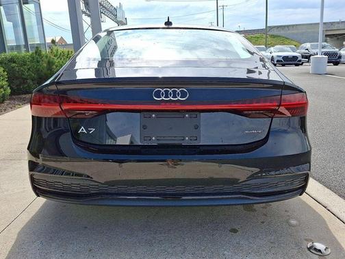 2025 Audi A7 Prestige 55 TFSI quattro S tronic