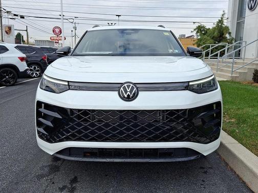 2026 Volkswagen Tiguan 2.0T SE R-Line Black 4MOTION