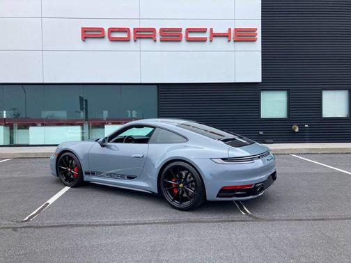 2024 Porsche 911 Carrera S