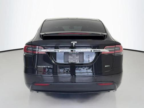Obsidian Black Metallic 2016 Tesla Model X 90D