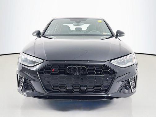 Mythos Black Metallic 2023 Audi S4 Premium Plus TFSI quattro Tiptronic