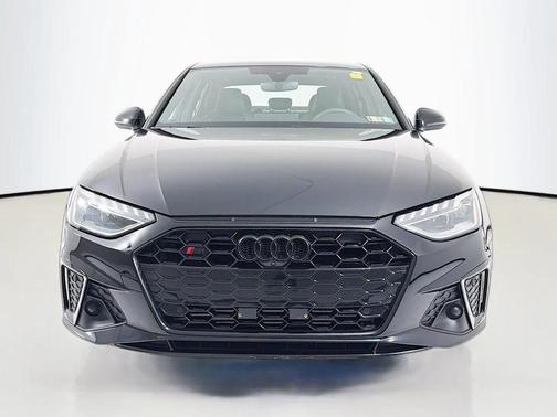 Mythos Black Metallic 2023 Audi S4 Premium Plus TFSI quattro Tiptronic
