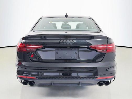 Mythos Black Metallic 2023 Audi S4 Premium Plus TFSI quattro Tiptronic