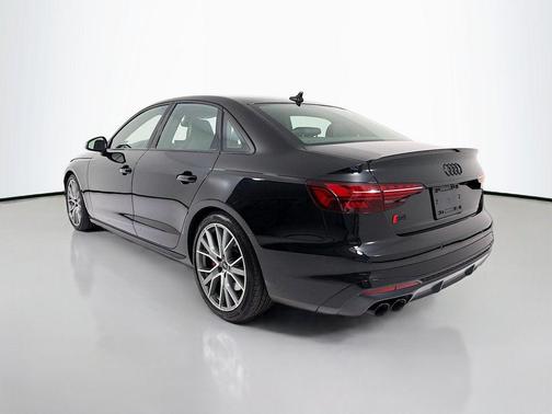 Mythos Black Metallic 2023 Audi S4 Premium Plus TFSI quattro Tiptronic
