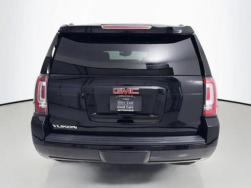 Onyx Black 2017 GMC Yukon SLT