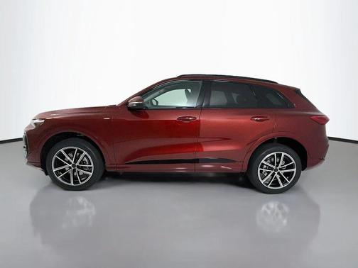 Grenadine Red Metallic 2026 Audi Q5 Premium Plus TFSI quattro S tronic