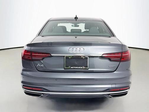 2022 Audi A4 45 S line Premium Plus