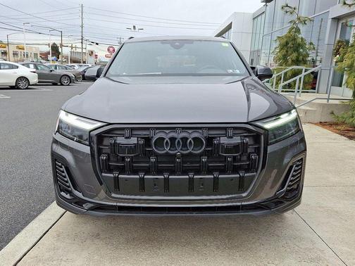 2026 Audi Q7 45 Premium