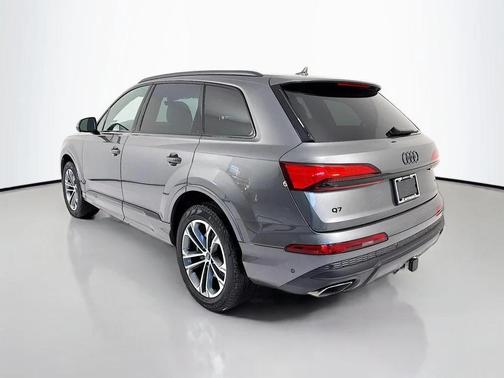2026 Audi Q7 45 Premium