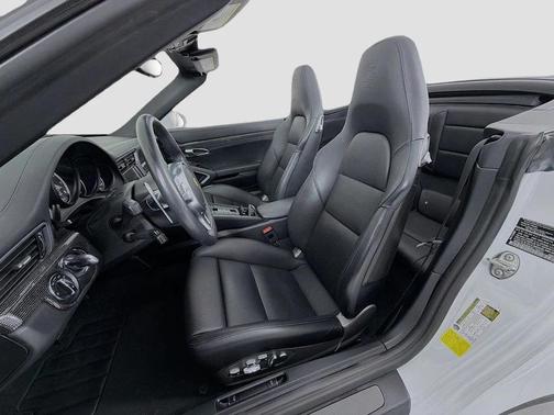 White 2014 Porsche 911 Turbo S