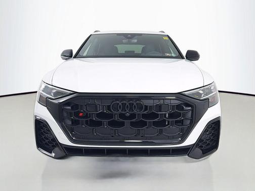 Glacier White Metallic 2026 Audi SQ8 4.0T Prestige