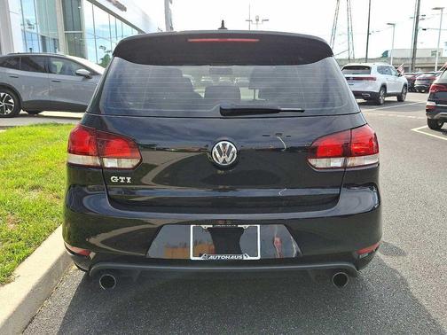 2014 Volkswagen GTI Wolfsburg Edition