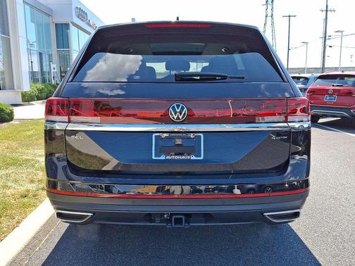 2025 Volkswagen Atlas 2.0T SEL