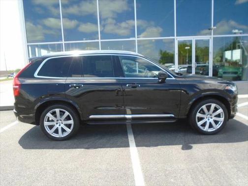 2017 Volvo XC90 Hybrid T8 Inscription