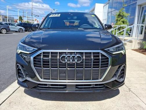 2024 Audi Q3 45 S line Premium Plus